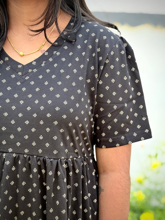 Classy black arrow cotton maxi